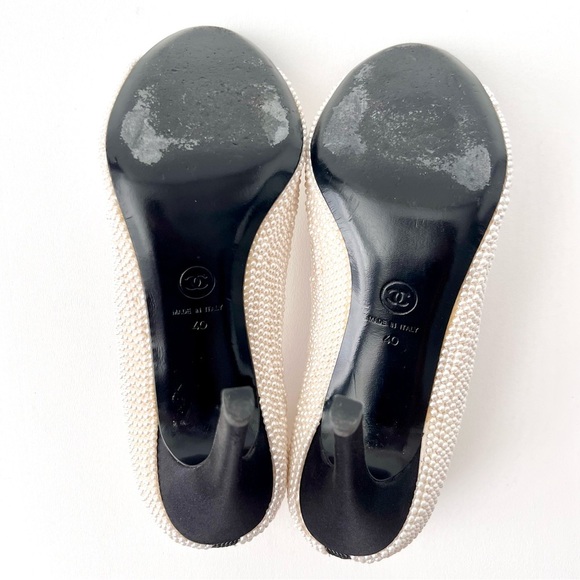 CHANEL || CC Logo Pearl Embellished Black Cap Toe Sequin High Heel Pumps EU 40 - Picture 13 of 15